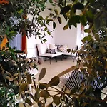 Larabesque