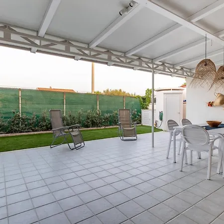 Larabesque Villaggio Azzurro
