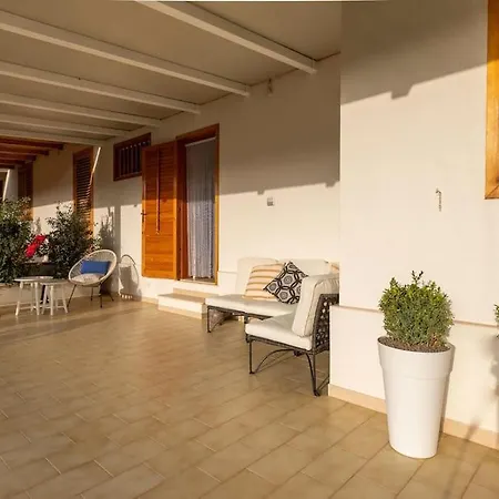 Apartament Larabesque